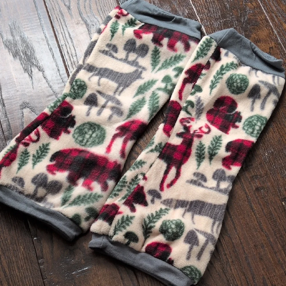 NWOT Outdoor Nature Animal Patterned Fleece Ice Skater Skating Leg Warmers